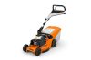 STIHL RM 448 T benzinmotoros fűnyíró közepes méretű füves területek nyírásához STIHL RM 448 T benzinmotoros fűnyíró közepes méretű füves területek nyírásához